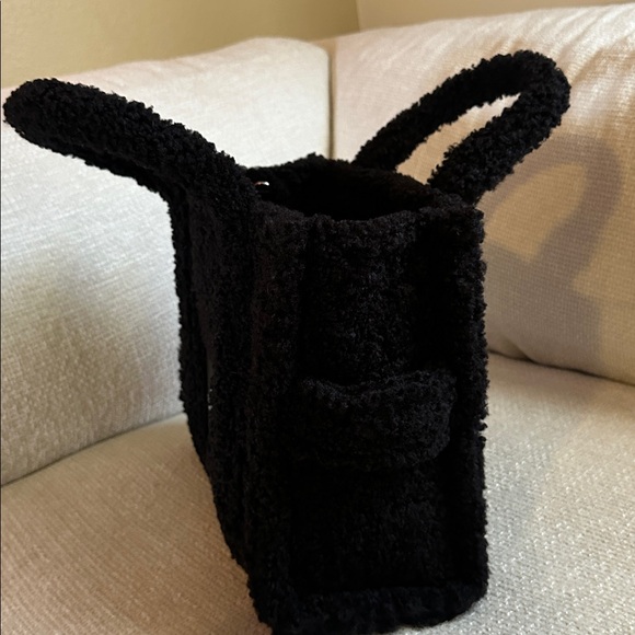 Black Sherpa March Jacobs The Tote Bag - Picture 2 of 6